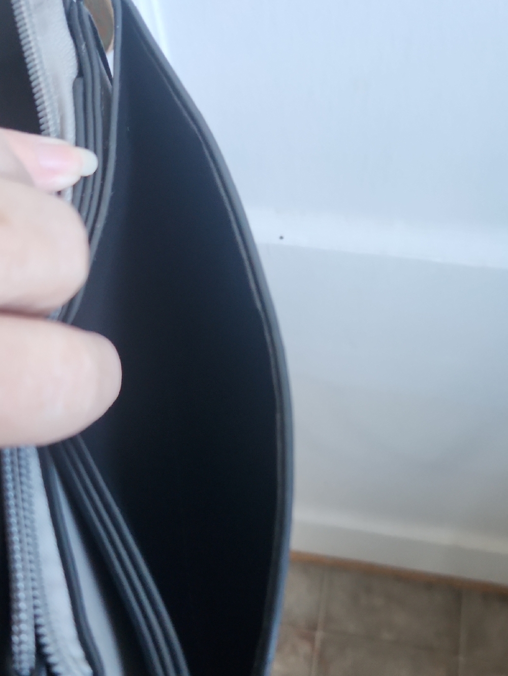 Nice Gray Handbag - Picture 6 of 6